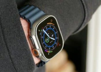 ساعة أبل الذكية