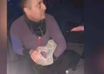 مهاجر جزائري يساعد حاملا وينجح في توليدها على أرصفة الشارع