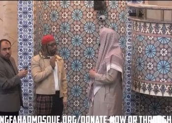 شاهد .. مغني الراب الأمريكي ليل جون يعتنق الإسلام