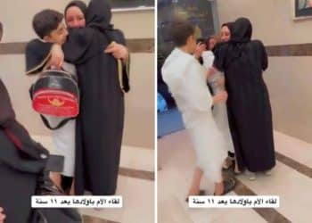 تفاصيل مثيرة .. شاهد لم شمل عائلة سورية في مكة بعد 11 عامًا من الفراق