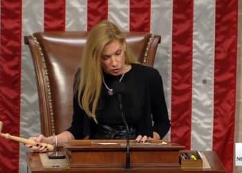 مجلس النواب الأمريكي يقر مشروع قانون لحظر تيك توك في غضون 6 أشهر