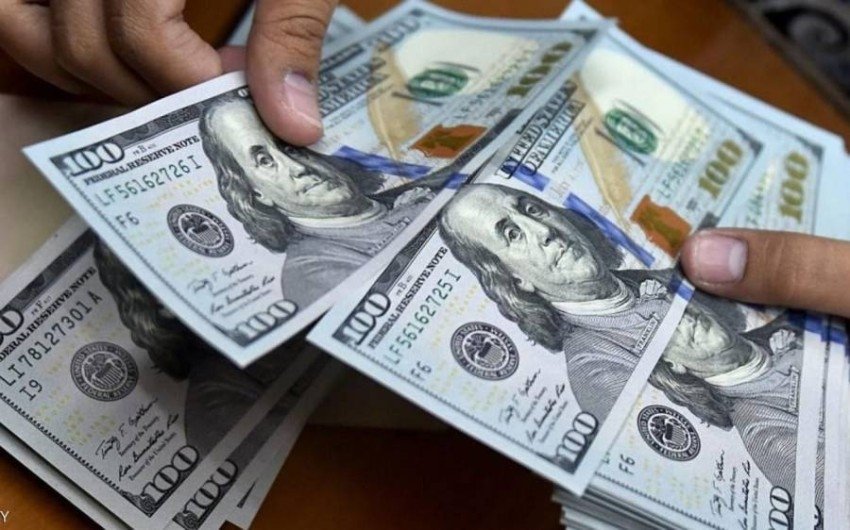 سعر 100 دولار في العراق اليوم