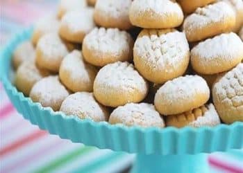 طريقة عمل الكحك الناعم في البيت .. بالسمن السخن أو البارد