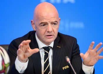 الفيفا يعلن رفع راتب إنفانتينو بنسبة 33%