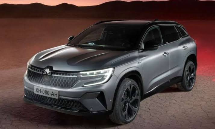 سيارة رينو أوسترال 2024