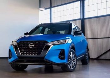 سيارة نيسان كيكس 2023