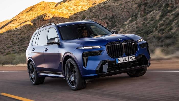 سيارة BMW X7 موديل 2023