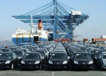 احتراق 350 سيارة مرسيدس على سفينة شحن فيرمانتل هايواي من هولندا خلال رحلتها إلى مصر