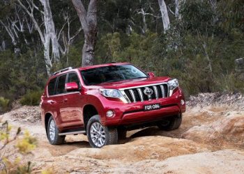 سيارة تويوتا لاندكروزر برادو