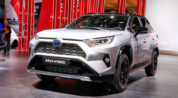 سيارة تويوتا راف فور موديل 2023