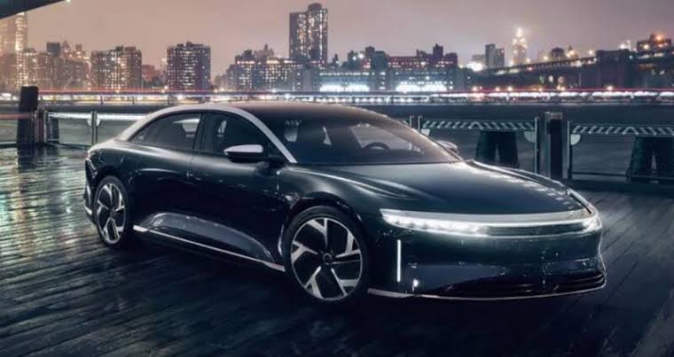 سعر سيارة لوسيد 2023 في السعودية