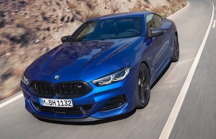 سيارة BMW 8 كوبيه