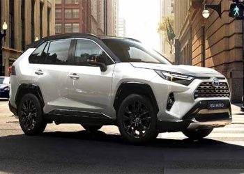 سيارة تويوتا راف فور 2023
