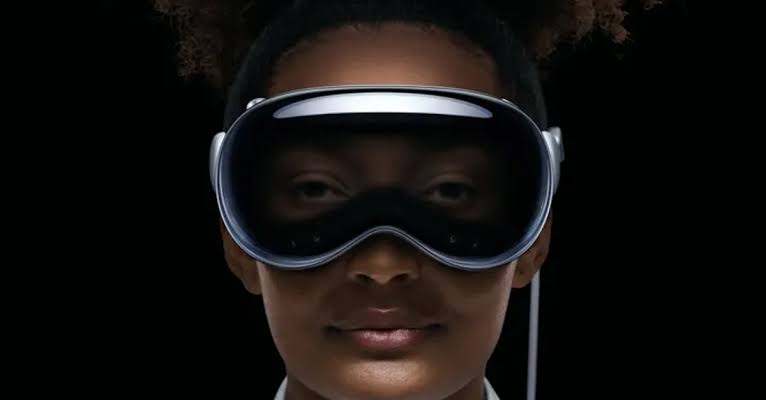 نظارة آبل الجديدة Vision Pro