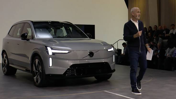 فولفو EX90 الـ SUV الكهربائية