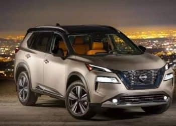 سيارة نيسان إكس تريل