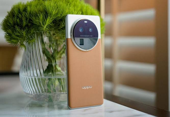 هاتف Oppo Find X6