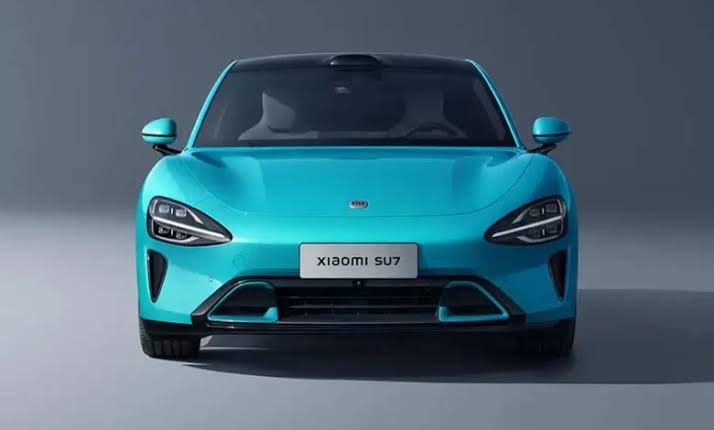 أول سيارة كهربائية من شاومي SU7