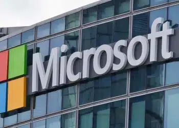 مايكروسوفت تفتح منصة إكس بوكس أمام متاجر الألعاب المنافسة