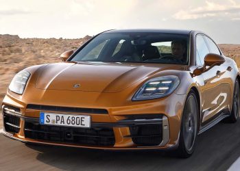 بورشه باناميرا 2024 .. شاهد الصاروخ الأمريكي الذي لا يمكن تخطيه