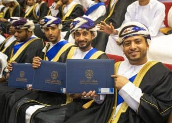 حفل تخريج جامعة السلطان قابوس .. تعرف على التفاصيل الكاملة بالفيديوهات