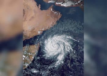 إعصار تيج المداري