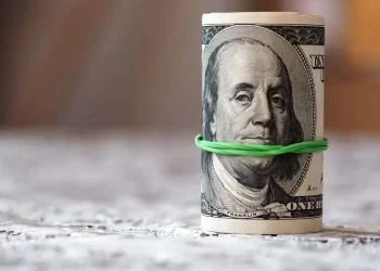 سعر 100 دولار في العراق اليوم 2023 .. ارتفاع جديد في بورصة بغداد الآن