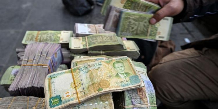استبدال الليرة السورية