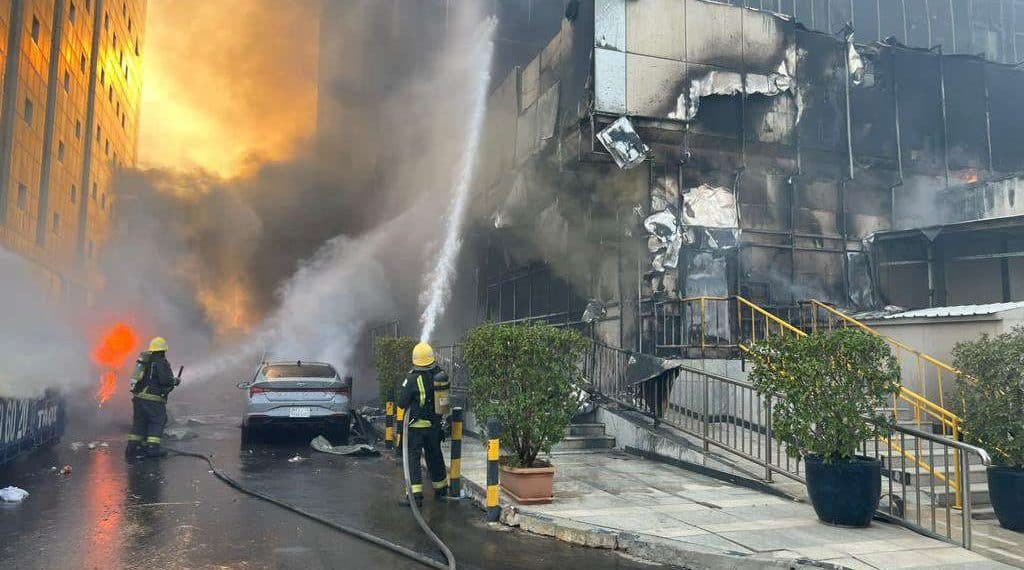 حريق فندق هيلتون الرياض