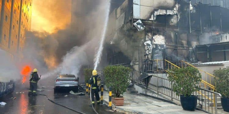 حريق فندق هيلتون الرياض