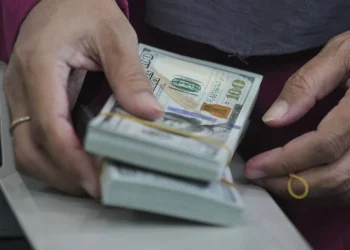 سعر الدولار مقابل العملات اليوم الثلاثاء 12 أغسطس 2025 .. مفاجأة بالأسواق