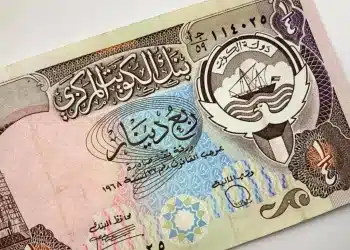 سعر الدينار الكويتي في السوق السوداء اليوم الأربعاء 27 ديسمبر 2023 .. قرب على 200 جنيه