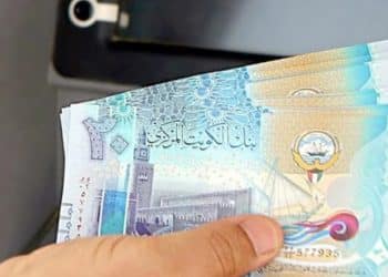 سعر الدينار الكويتي في السوق السوداء اليوم الثلاثاء 19 ديسمبر 2023 .. زيادة جديدة وصادمة