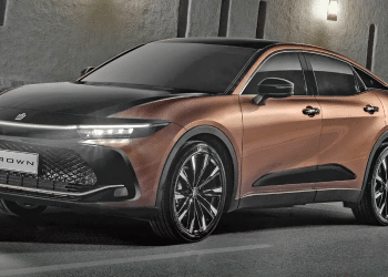 سيارة تويوتا كراون موديل 2025 الجديدة