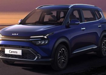 سيارة كيا كارينز 2024