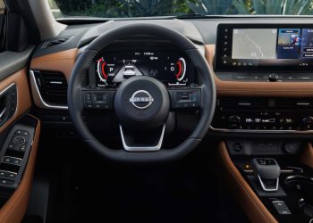 سيارة نيسان اكس تريل 2024