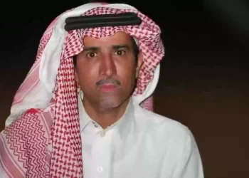 فايز المالكي يدافع عن معجبة تعرضت للتنمر بسبب صورة سيلفي.. شاهد