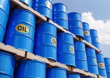 مجموعة من براميل النفط