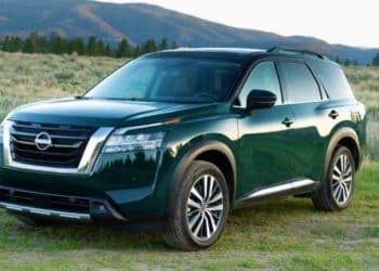 سيارة نيسان باثفايندر 2023