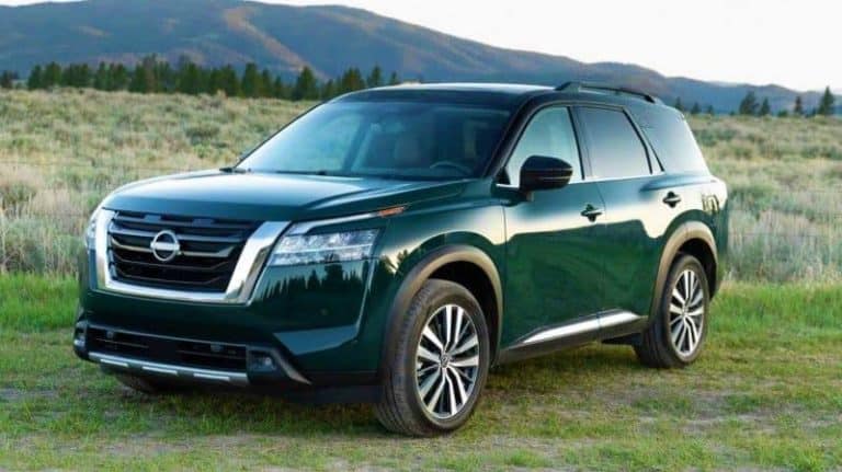 سيارة نيسان باثفايندر 2023