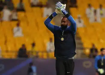 يا وليد الماتش بدا .. شاهد سخرية ماني من حارس النصر السعودي